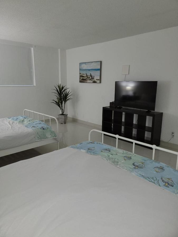 Paradise On Hollywood Beach 2 Bed 2 Bath Exterior photo